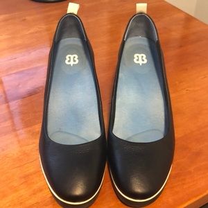 Performance leather upper.